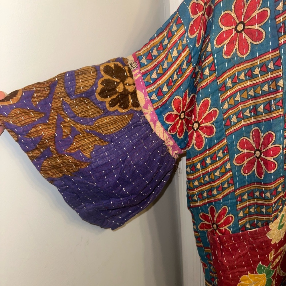 Rahab’s Rope Reversible Kantha Patchwork Kimono Robe - Picture 3 of 12
